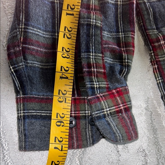 L.L. Bean Men's Casual Plaid Shirt - Red and Black - Picture 6 of 11